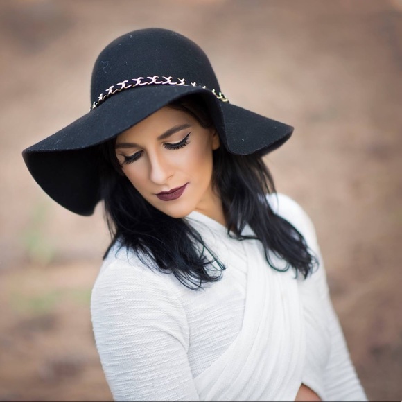 Meet your Posher, Alex - Picture 1 of 1